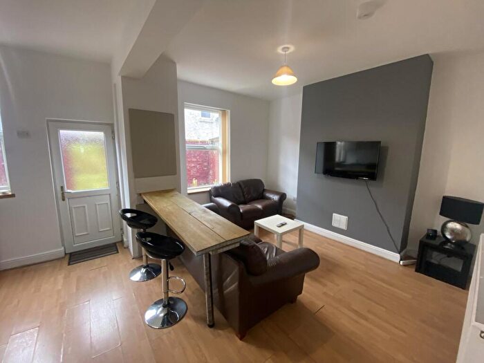 4 Bedroom House To Rent In Alderson Road*, Liverpool, L15