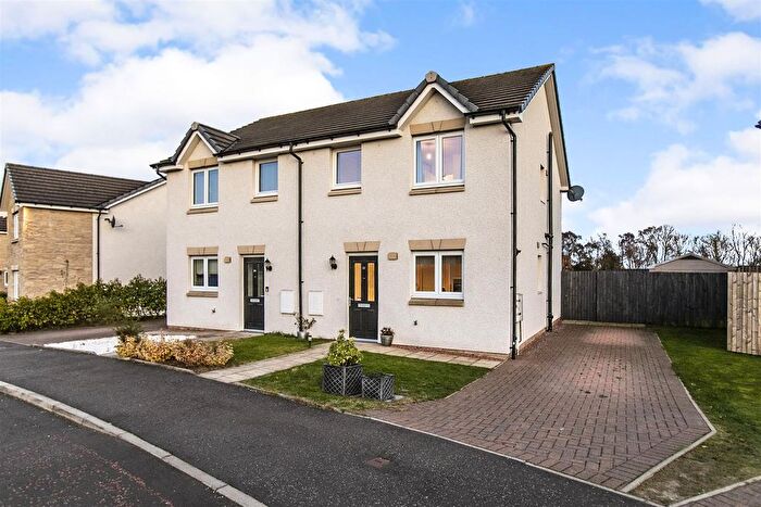 3 Bedroom Semi-Detached House For Sale In Macpherson Avenue, Dunfermline, KY11