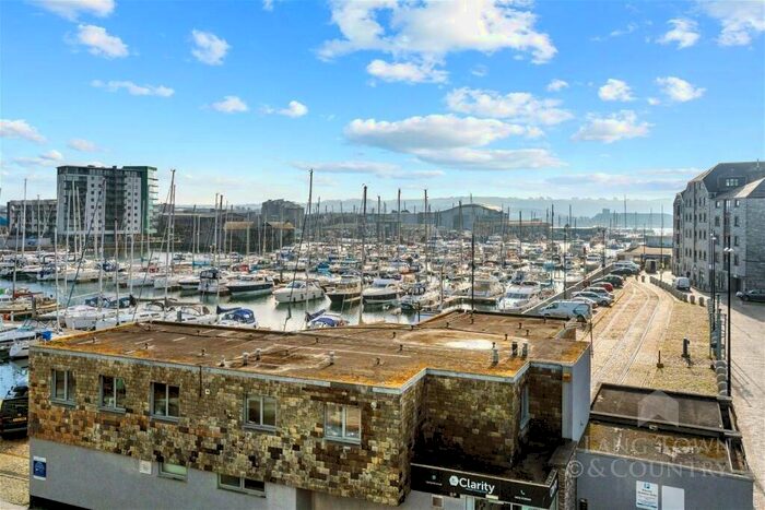 2 Bedroom Apartment To Rent In North Quay, Plymouth, PL4