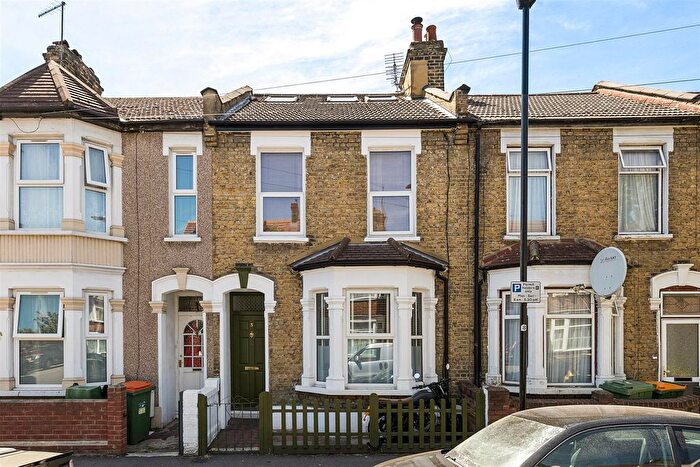 4 Bedroom Terraced House For Sale In Calverton Road, East Ham, E6