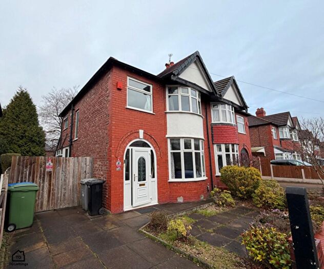 3 Bedroom Semi-Detached House To Rent In Langdale Road, Sale, M33