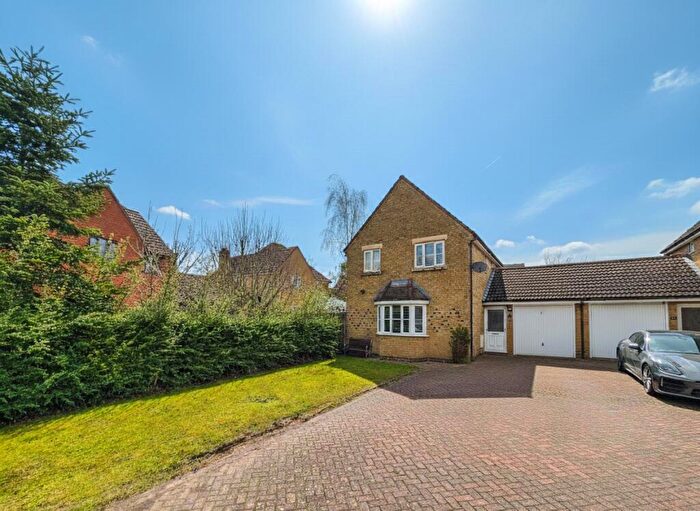 3 Bedroom Detached House To Rent In Spruce Avenue, Dunmow, Essex, CM6
