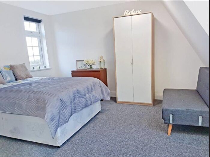 Studio To Rent In Park Road, Wembley, Greater London, HA0