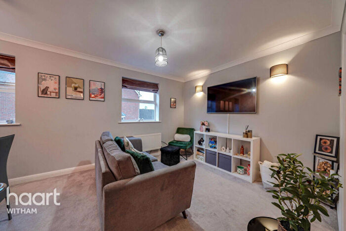 2 Bedroom Apartment For Sale In Richards Close, Witham, CM8