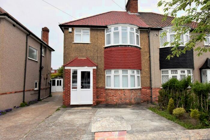 3 Bedroom Semi-Detached House To Rent In Harraden Road, Blackheath, SE3
