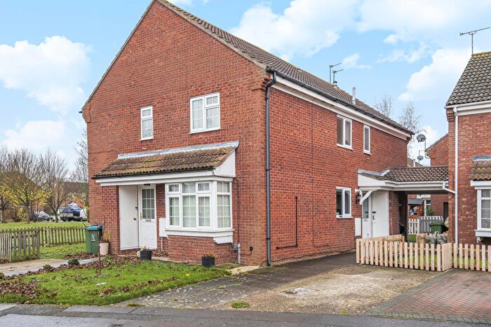 2 Bedroom Semi-Detached House For Sale In Webster Road, Aylesbury, HP21