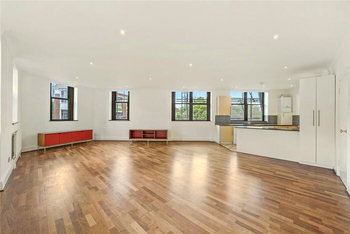 2 Bedroom Flat To Rent In St. John Street, Clerkenwell, EC1V