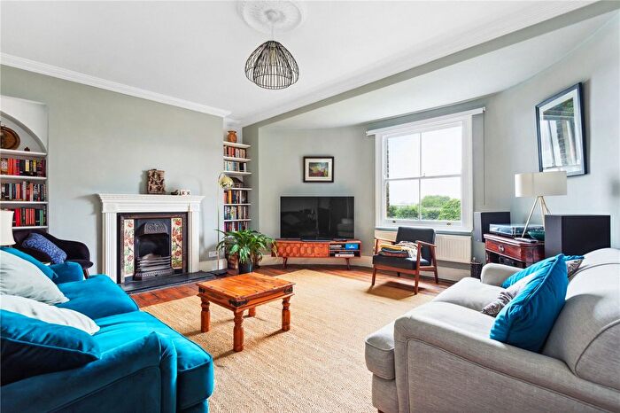 2 Bedroom Flat To Rent In Clapton Square, London, E5