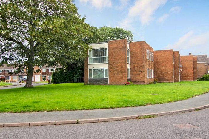 3 Bedroom Flat To Rent In Fernleigh Road, Aldridge, Walsall, WS4