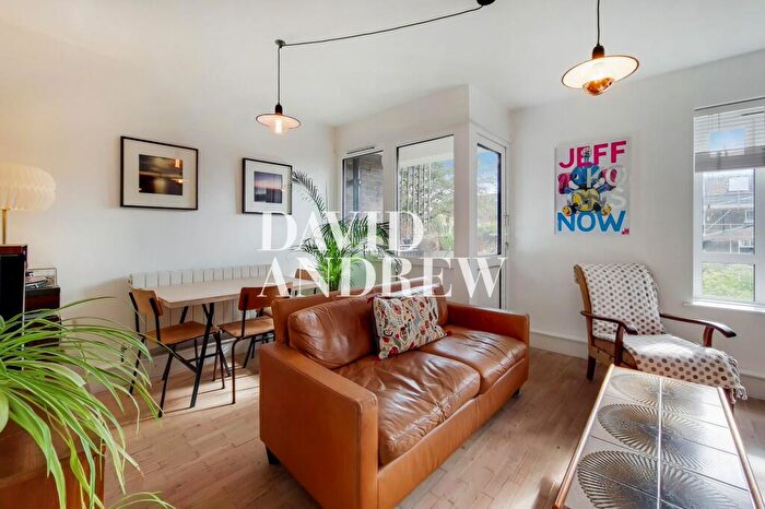 2 Bedroom Apartment To Rent In Connaught Road, Connaught Lodge Connaught Road, N4