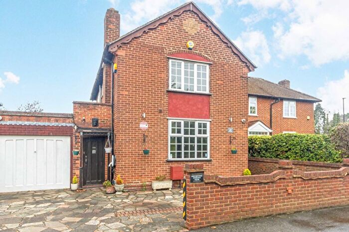 4 Bedroom Semi-Detached House To Rent In Sunbury Way, Hanworth, Feltham, TW13