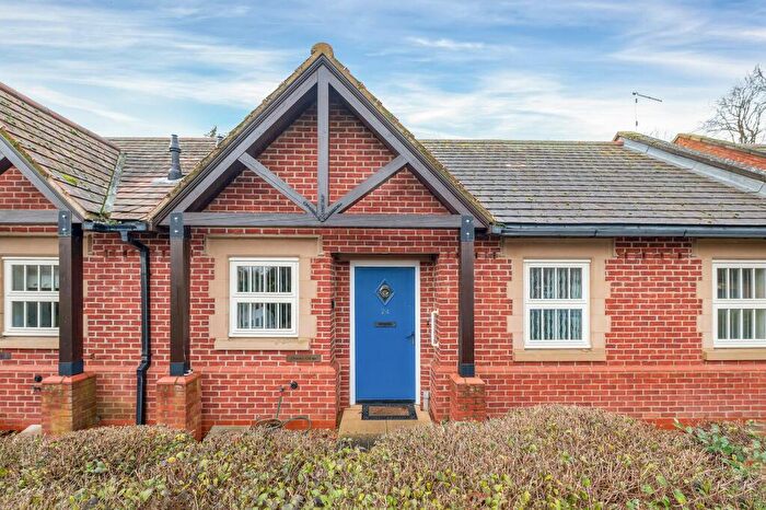 2 Bedroom Bungalow For Sale In Huntsmans Drive, Oakham, LE15