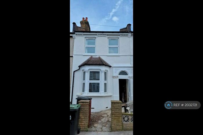 4 Bedroom Terraced House To Rent In Grasmere Road, London, SE25