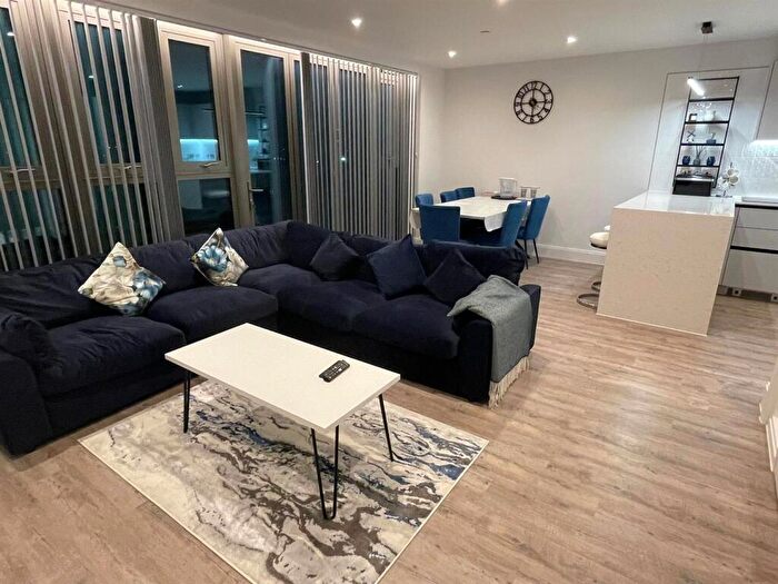 2 Bedroom Apartment To Rent In The Factory, Memorial Avenue, Slough, SL1