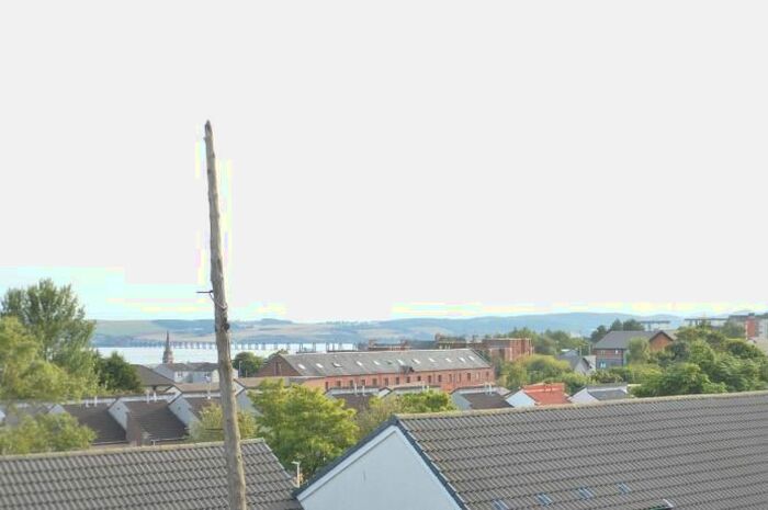 3 Bedroom Flat To Rent In Dundonald Street, Dundee, DD3