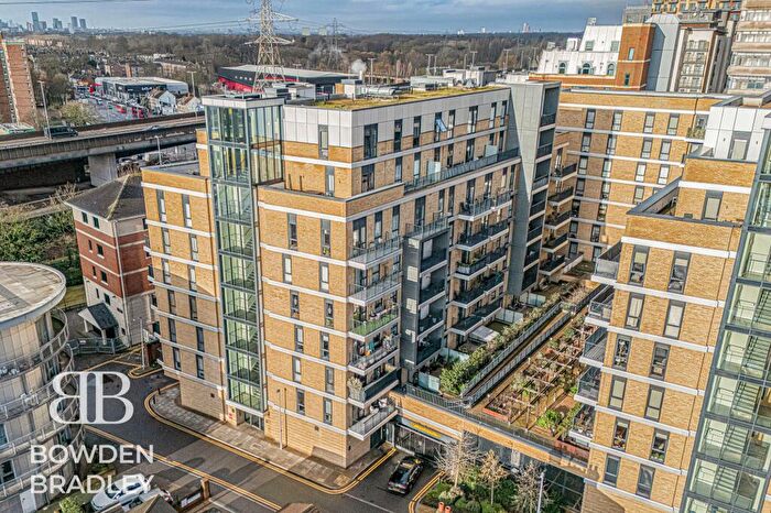 1 Bedroom Flat For Sale In Roden Street, Atkins House, IG1