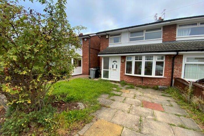 3 Bedroom Semi-Detached House To Rent In Gawsworth Close, Altrincham, WA15