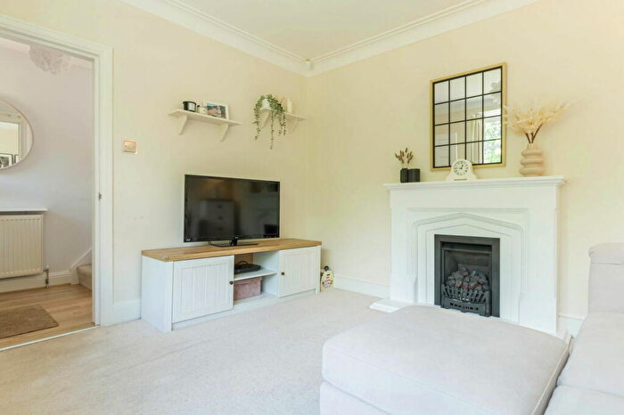 3 Bedroom Semi-Detached House For Sale In Wall Hill Road, Dobcross, Saddleworth, OL3