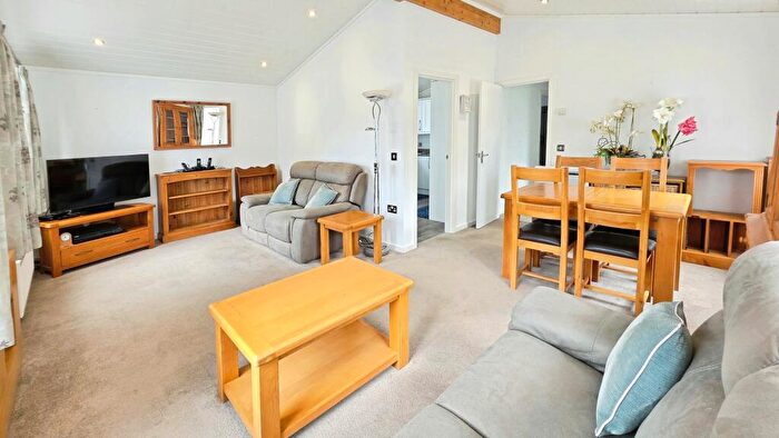 2 Bedroom Park Home For Sale In Westgate Park, Sleaford, NG34