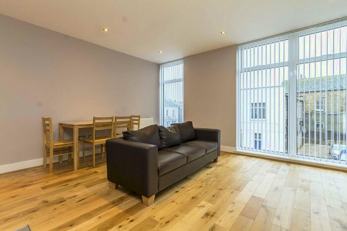 1 Bedroom Flat To Rent In Broadway, London, W13
