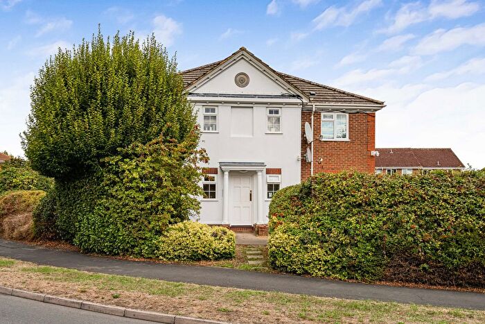 1 Bedroom Flat For Sale In Kingfisher Way, Bicester, OX26
