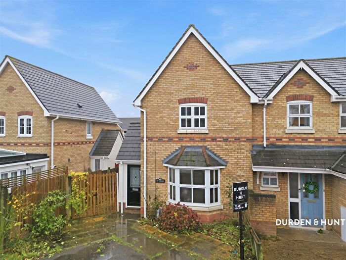 3 Bedroom End Terrace House To Rent In Chinook, Highwoods, CO4