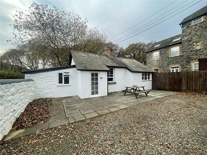2 Bedroom Bungalow For Sale In Carreg Llwyd Place, South Street, Rhayader, Powys, LD6