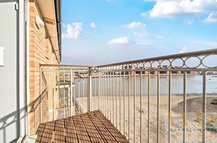 2 Bedroom Flat For Sale In Sussex Wharf, Shoreham-By-Sea, BN43