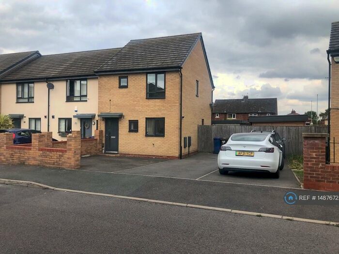 3 Bedroom End Of Terrace House To Rent In Barnsley, Barnsley, S71