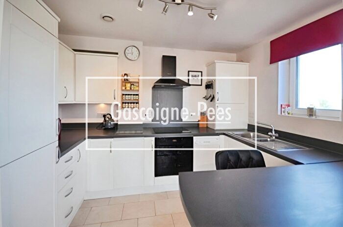 2 Bedroom Apartment To Rent In Bourdillon Gardens, Basingstoke, RG24