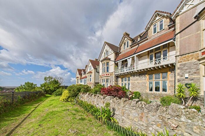 2 Bedroom Apartment For Sale In Jesmond Road, Clevedon, North Somerset, BS21