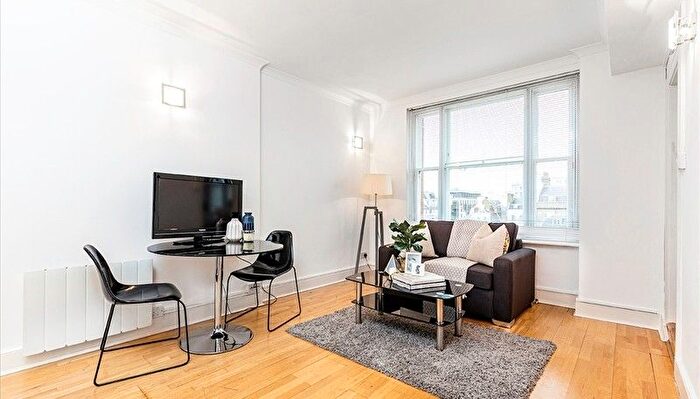 Studio To Rent In Flat, Hill Street, London, W1J