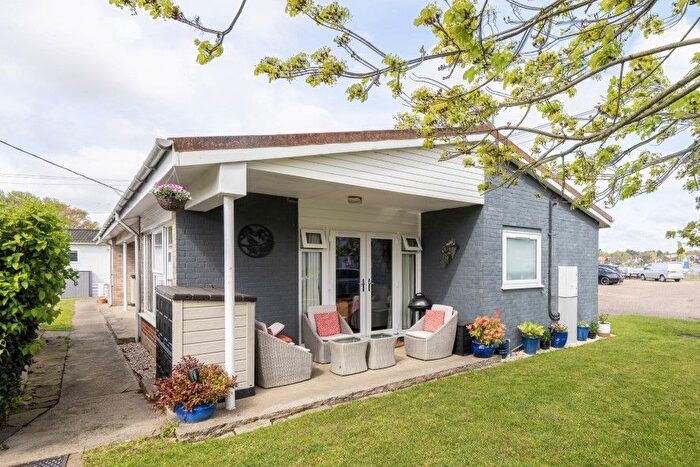 1 Bedroom Chalet For Sale In Broadland Holiday Village, Marsh Road, Lowestoft, Suffolk, NR33