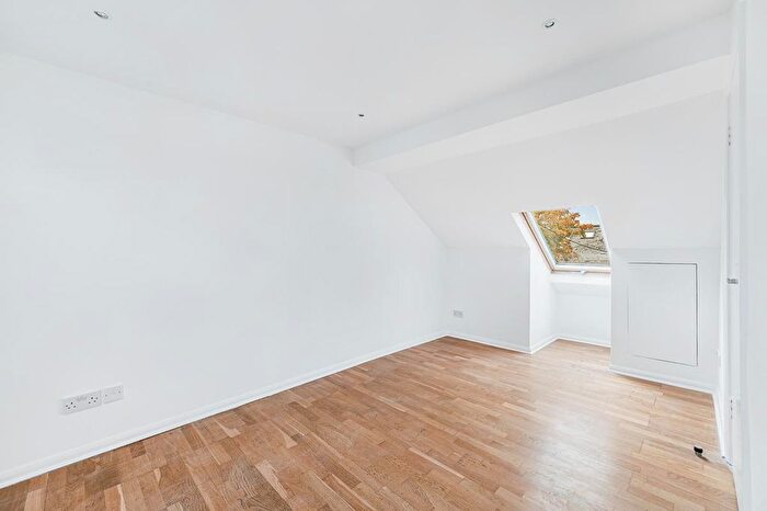 4 Bedroom Terraced House To Rent In Duke Road, London, W4
