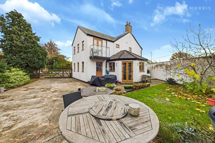 4 Bedroom Detached House For Sale In Bedford Road, Roxton, Bedford, Bedfordshire, MK44