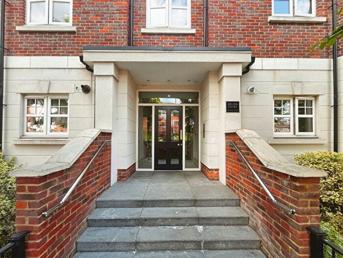 2 Bedroom Flat For Sale In Helios Court, Bridge Avenue, Maidenhead, SL6