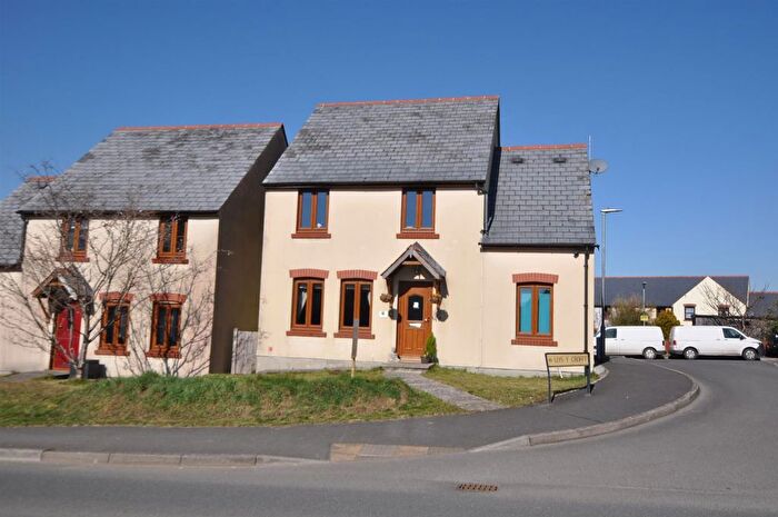 4 Bedroom Detached House For Sale In Llys Y Crofft, Whitland, SA34