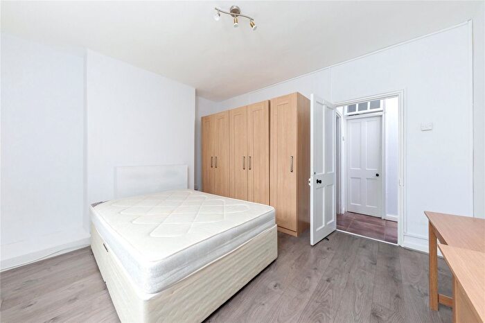 2 Bedroom Flat To Rent In Balin House, Long Lane, SE1