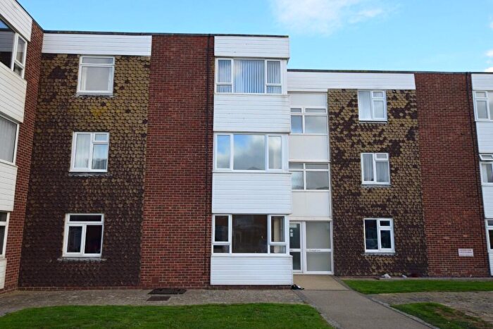2 Bedroom Flat For Sale In Grenville Road, BN24