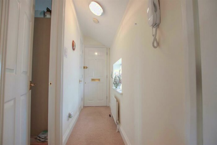 1 Bedroom Apartment For Sale In The Octagon, Collett Road, Ware, SG12