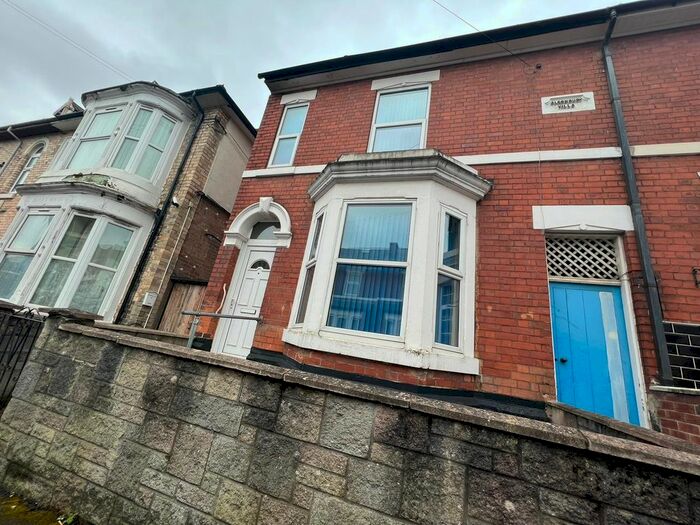 4 Bedroom Property To Rent In Chestnut Avenue, Derby, DE23