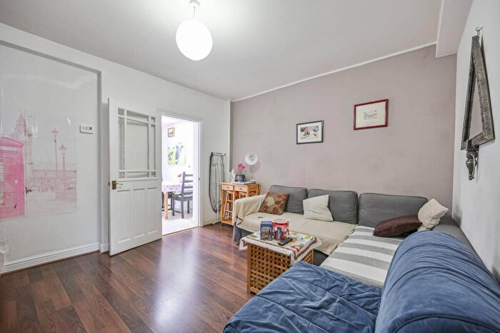 2 Bedroom Terraced House For Sale In Adine Road, Plaistow, London, E13