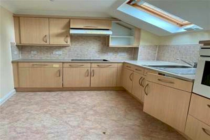 1 Bedroom Flat To Rent In Risingholme Court, Heathfield, TN21