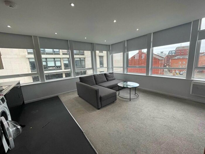 1 Bedroom Apartment To Rent In Bond Street, Hull, East Riding Of Yorkshire, HU1