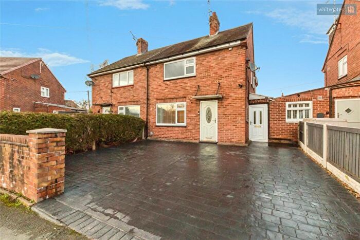 3 Bedroom Semi-Detached House For Sale In Elm Close, Wistaston, Crewe, Cheshire, CW2