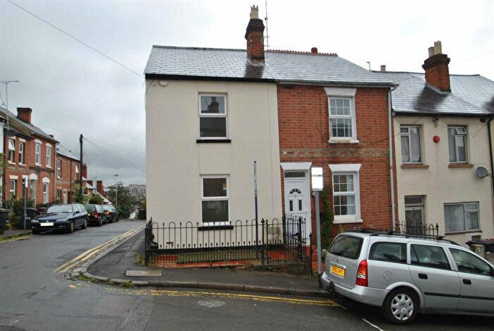 2 Bedroom Terraced House To Rent In Hill Street, Reading, RG1