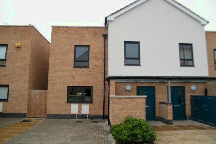 3 Bedroom Property To Rent In Avontar Road, South Ockendon, RM15