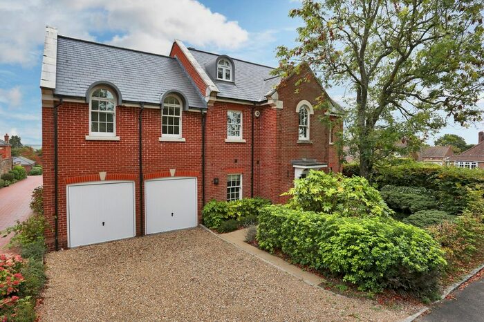 5 Bedroom Detached House To Rent In Birchfield, Sundridge, Sevenoaks, Kent, TN14