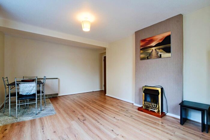 1 Bedroom Flat To Rent In Tilehurst Court, Kersal Way, Salford, M7