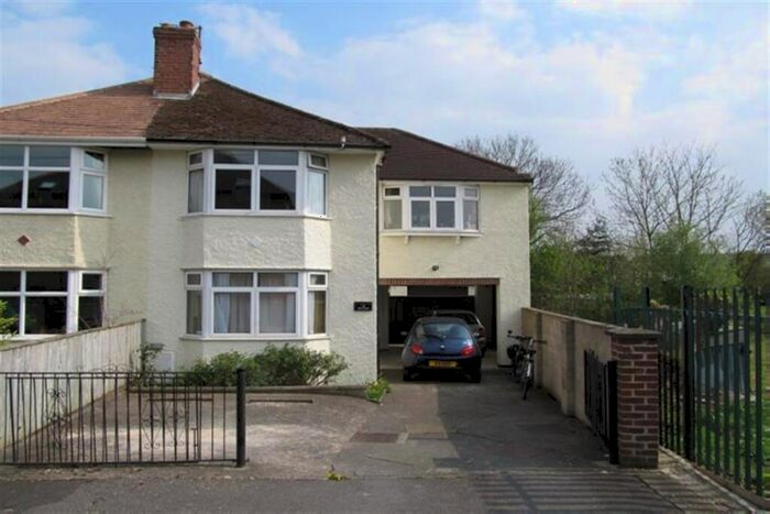4 Bedroom Semi-Detached House To Rent In Hendred Street, Cowley, East Oxford, Oxfordshire, OX4